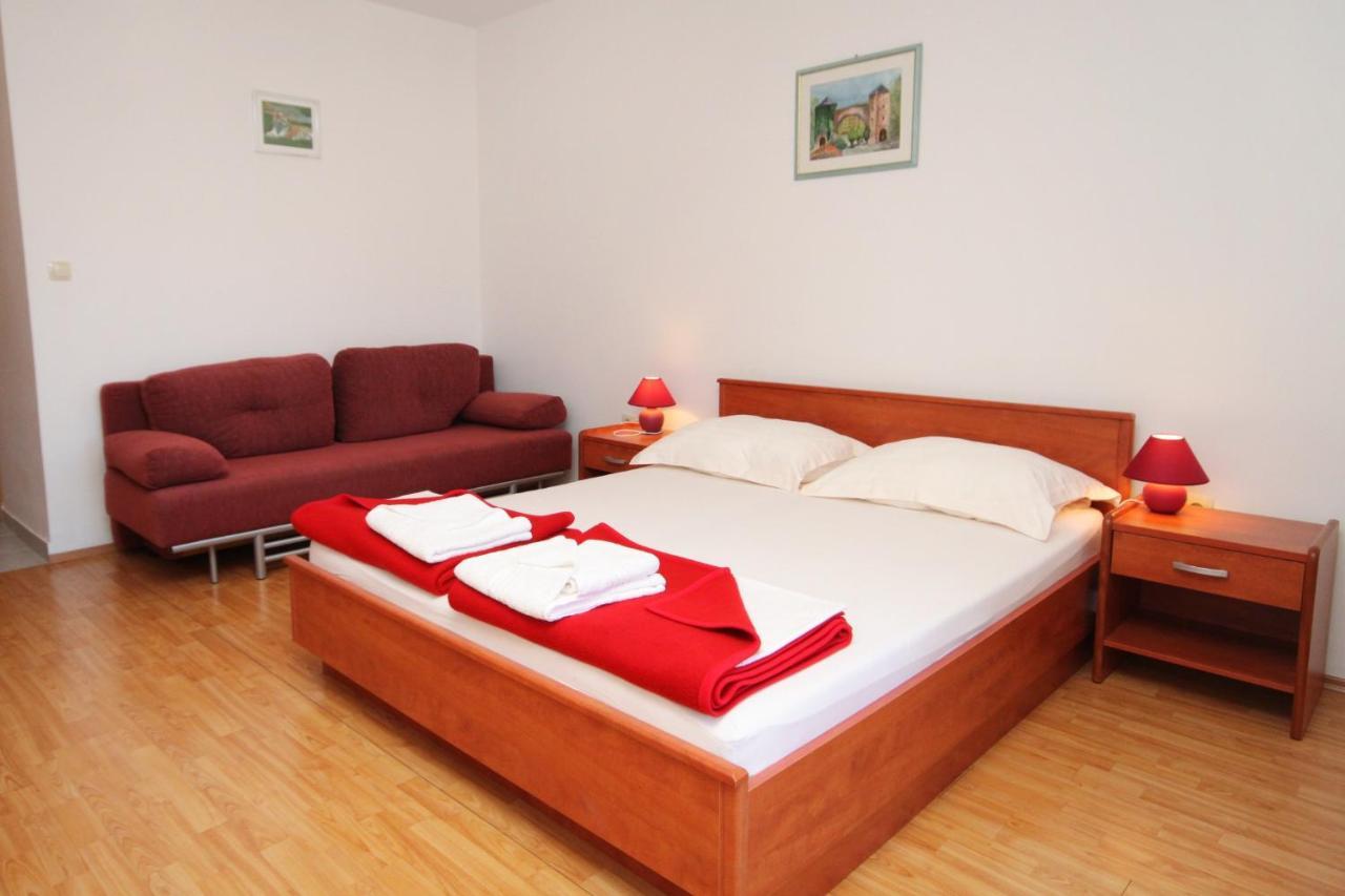 Apartments And Rooms By The Sea Vinjerac, Zadar - 3248 Exterior photo